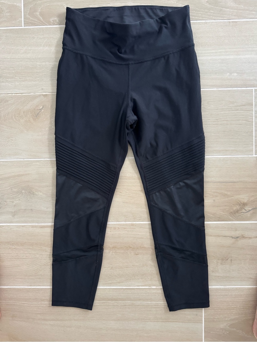 Black High-Waist Moto-Detail Leggings
